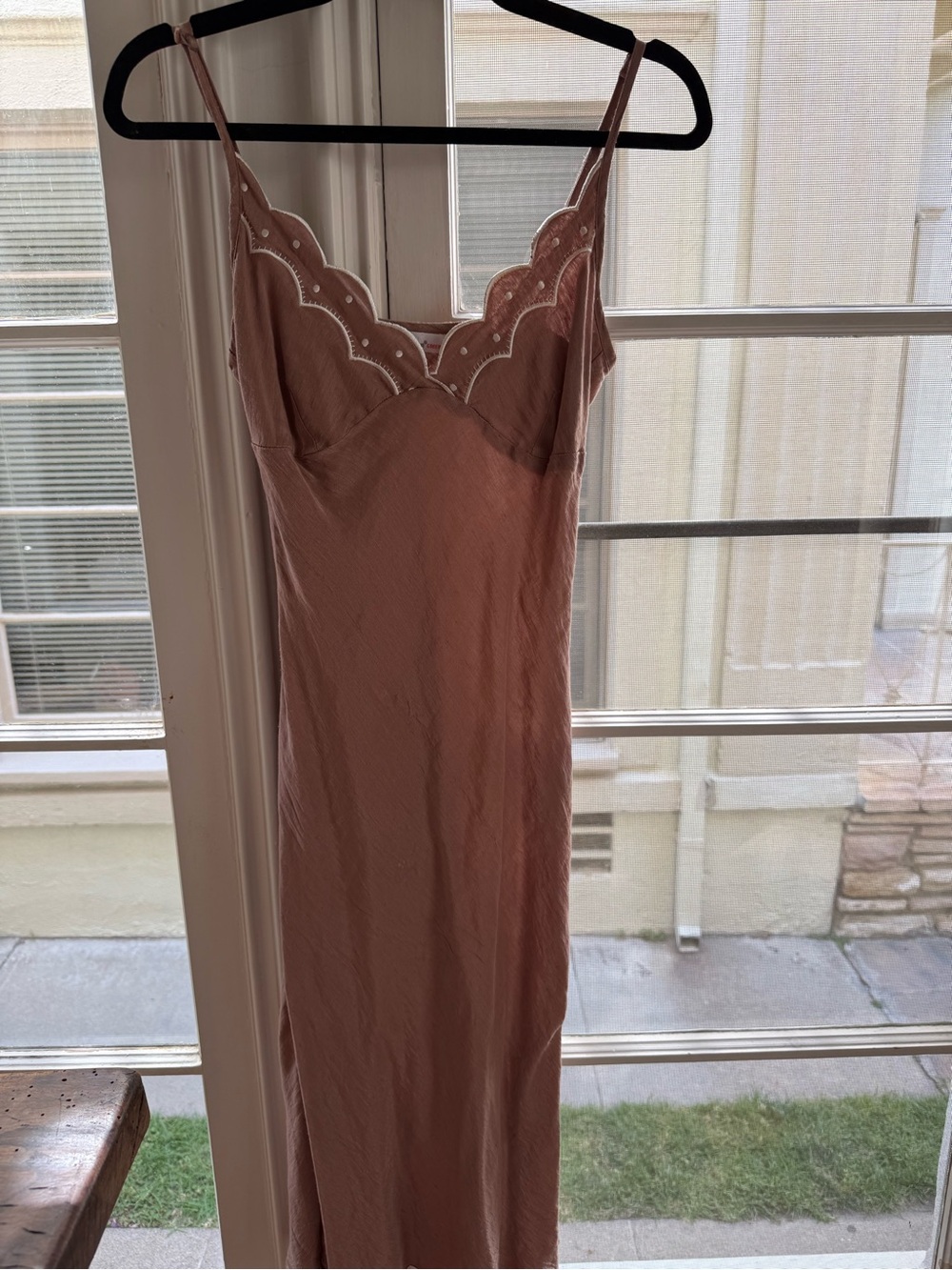 Sleeveless Scallop-Trim Midi Hemp and Silk Dress in Dusty Rose